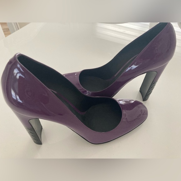 Bottega Veneta Purple Patent Leather Pumps with Black Colour Block Heel - Picture 5 of 10